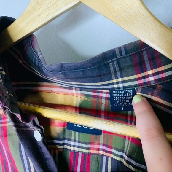 Izod Upcycled Star Wars Christmas Lack of Cheer Button Down - Picture 4 of 5